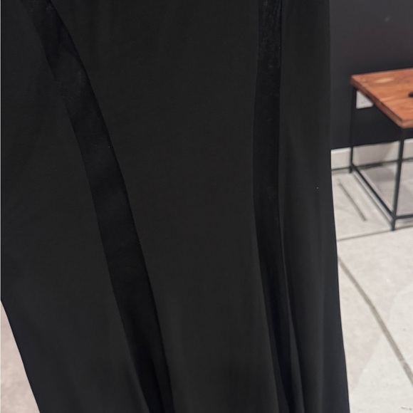 Mac Duggal Black One-Shoulder Gown 11311 - Picture 10 of 11